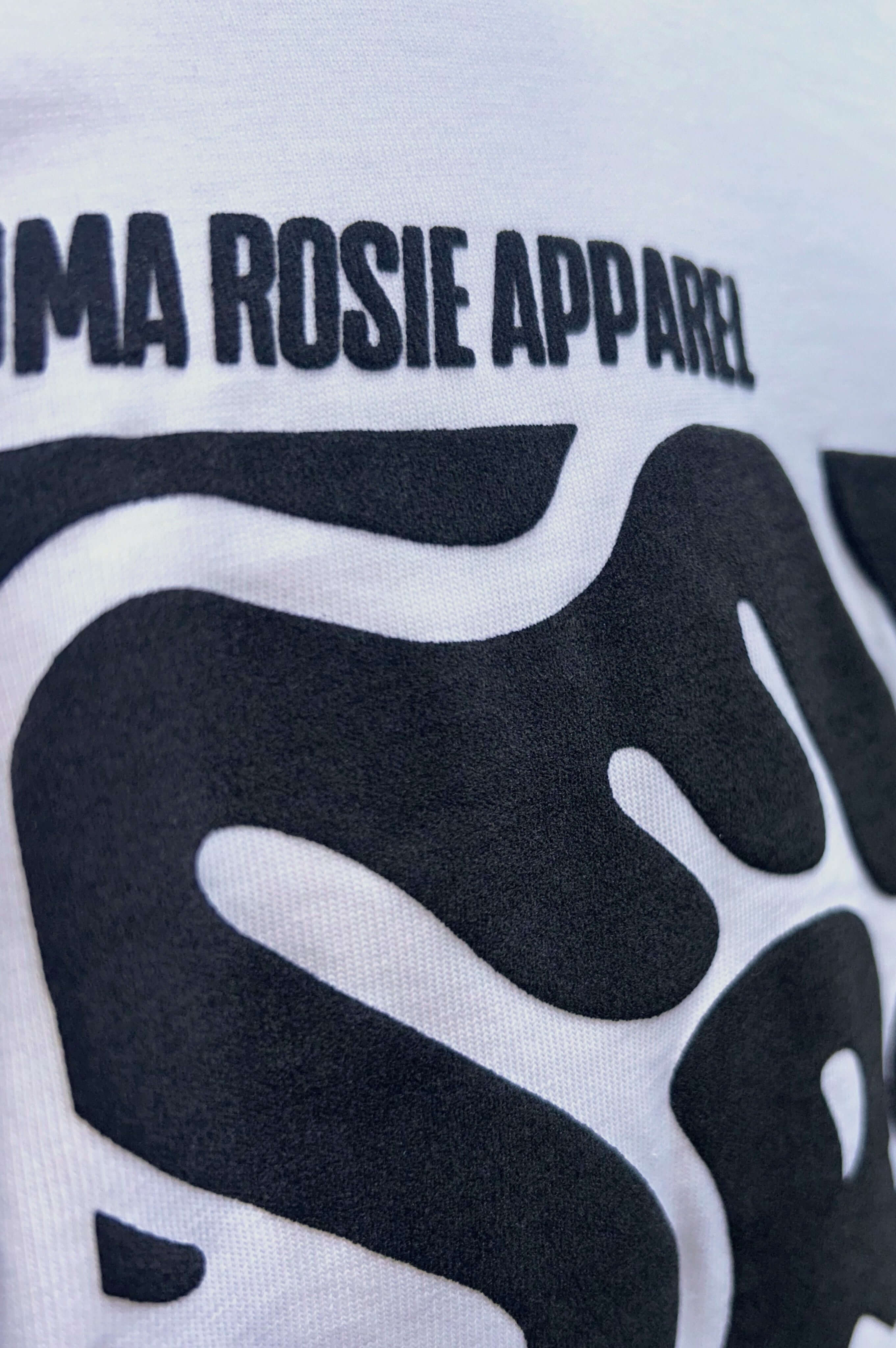 t-shirt blanc éco-responsable avec design dos en relief Homme et Femme