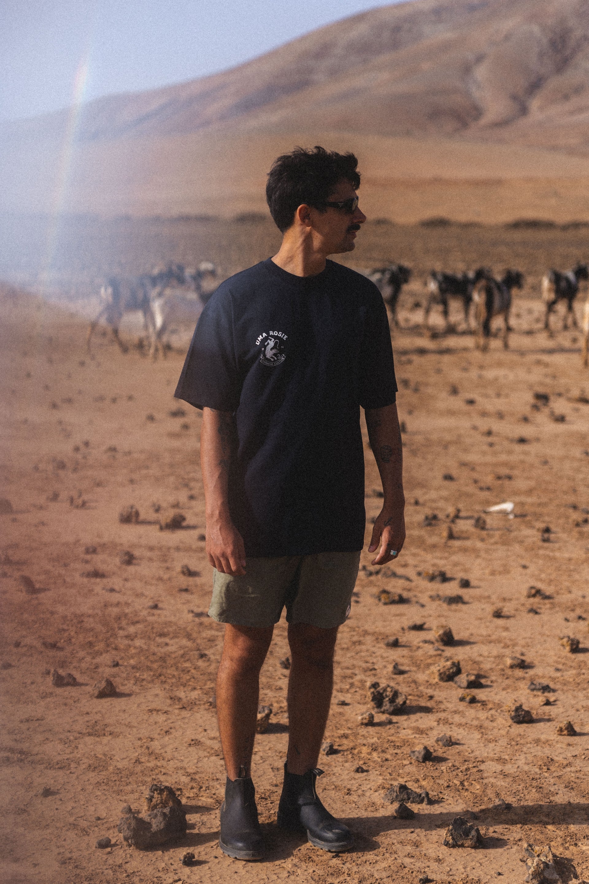 t-shirt noir homme avec logo tigre