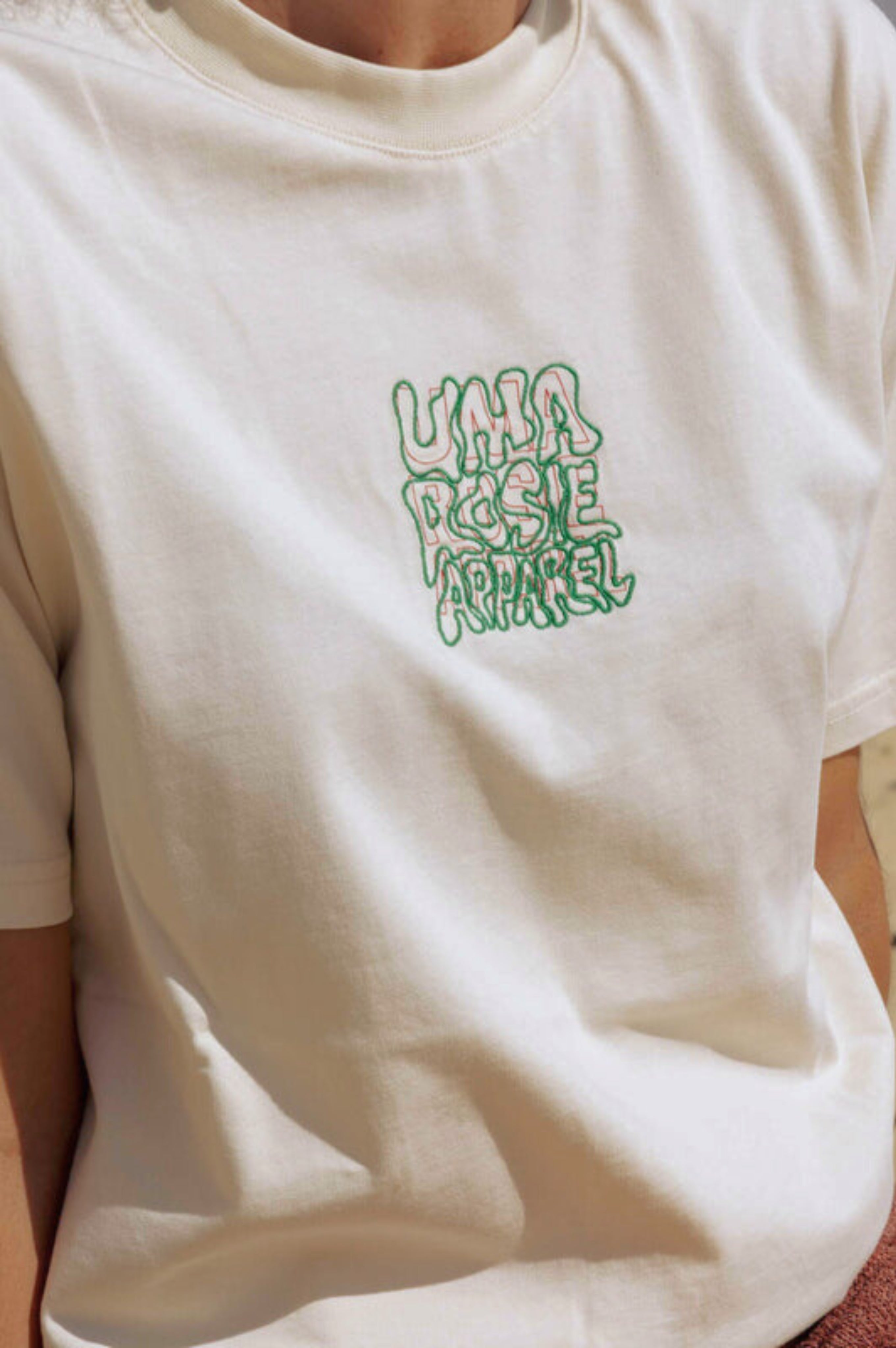 t shirt femme broderie details